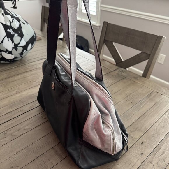 Lululemon Urban Sanctuary Bag Silver Black Metallic - Picture 4 of 11